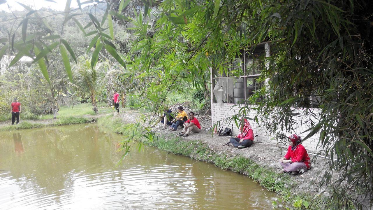 Lopoh Waterfront Budget Chalets Βίλα Hulu Langat Εξωτερικό φωτογραφία